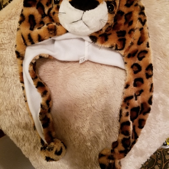 Hat - Picture 3 of 4